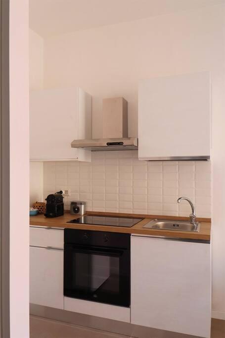 Ferienwohnung Bilocale Metro 4 Blu Frattini - Airport Linate Mailand Exterior foto