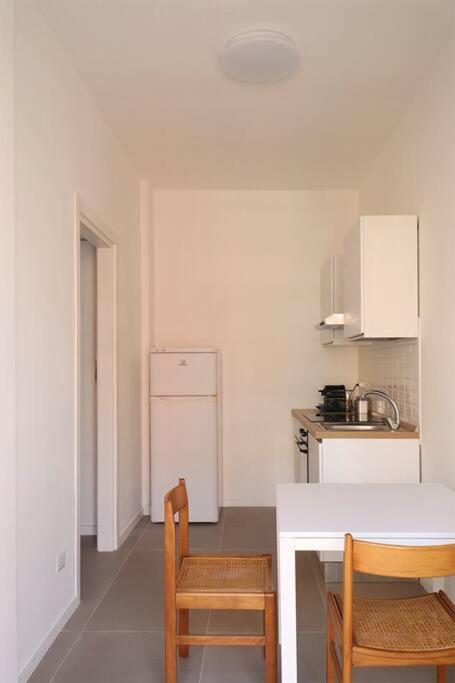 Ferienwohnung Bilocale Metro 4 Blu Frattini - Airport Linate Mailand Exterior foto
